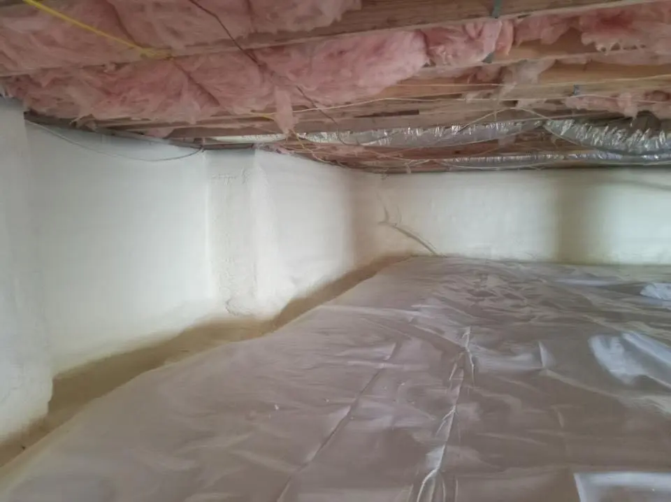 Crawl space encapsulation with closed-cell spray foam for Roof Maintenance in Mount Sterling